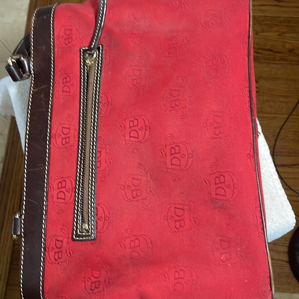 Dooney & Bourke Signature Fabric Top Zipper Tote - Picture 3 of 11